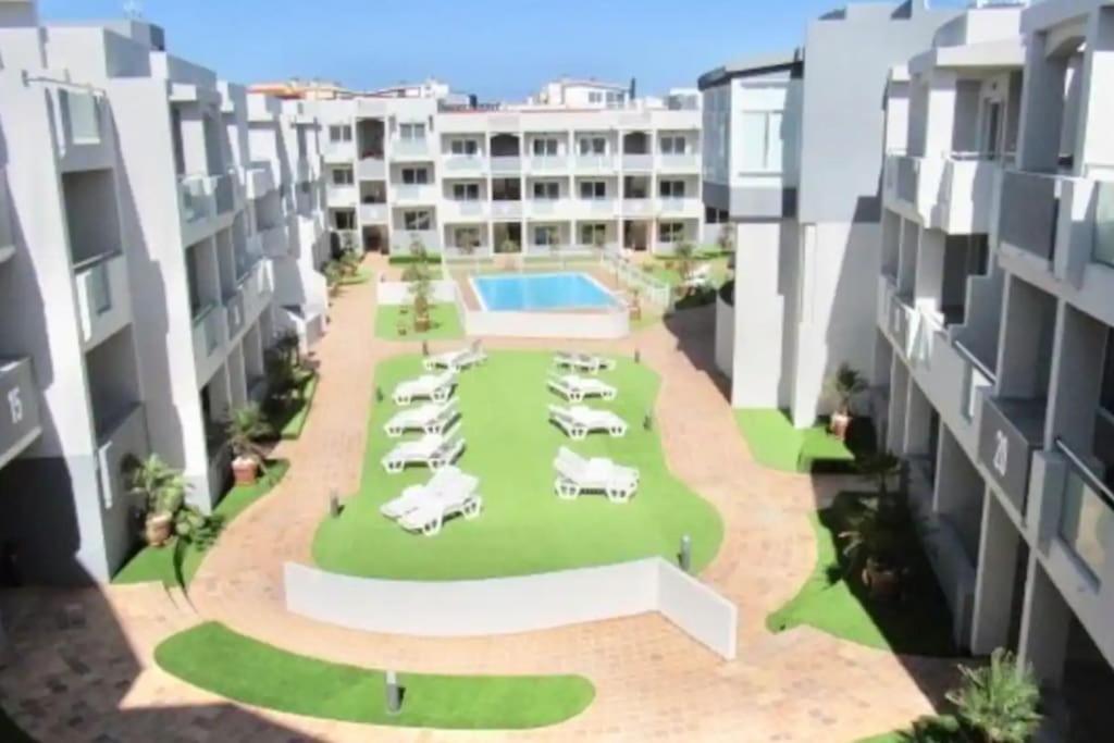 Tutti Frutti Con Piscina, Terraza Soleada Privada, Primera Planta Y Wi-Fi Corralejo Exterior foto