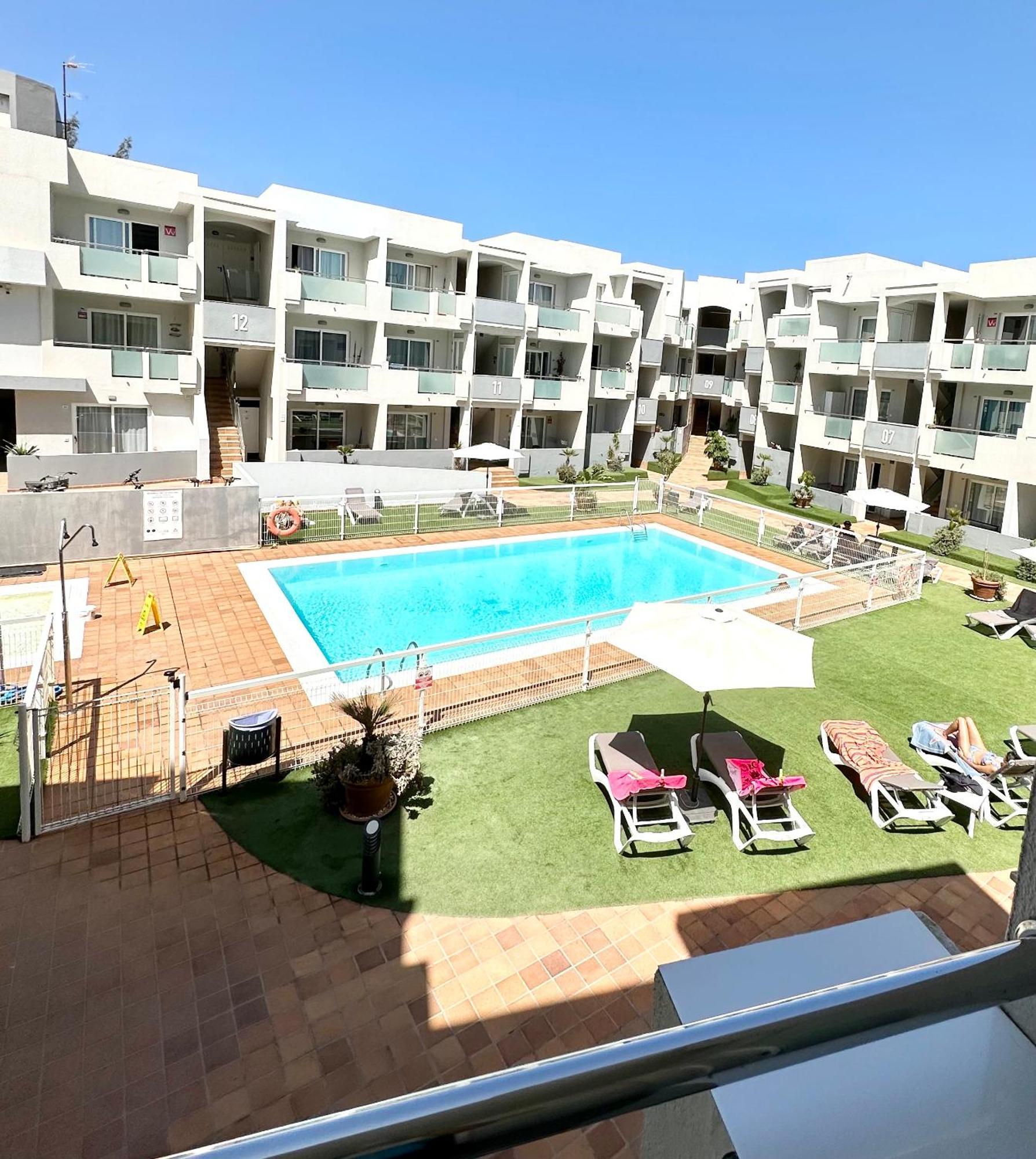 Tutti Frutti Con Piscina, Terraza Soleada Privada, Primera Planta Y Wi-Fi Corralejo Exterior foto